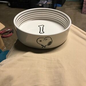 Peanuts White Dog Bowl with Snoopy Design